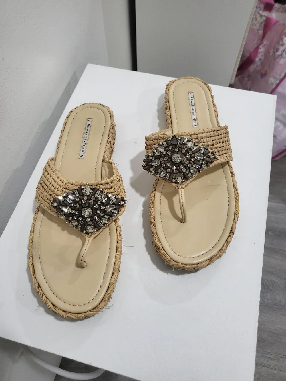 RARE Vera Wang Lavender Tan Raffia + Leather Embellished Platform Sandals - Sz 9